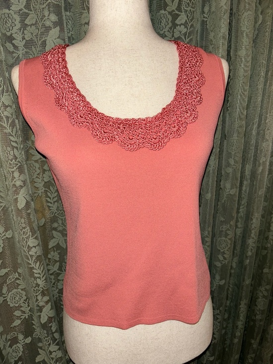 j.a.c. Tops - Vintage Crocheted Scoop Neck Coral Sleeveless Tank Top
